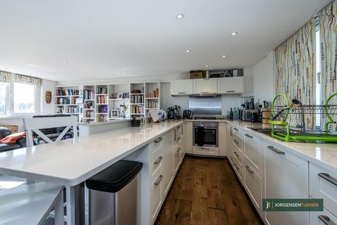 2 bedroom flat for sale, Netherwood Street, London, NW6