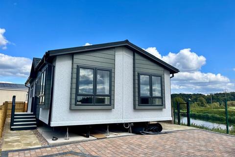 2 bedroom detached bungalow for sale, Riverside Park, Burton-On-Trent DE14