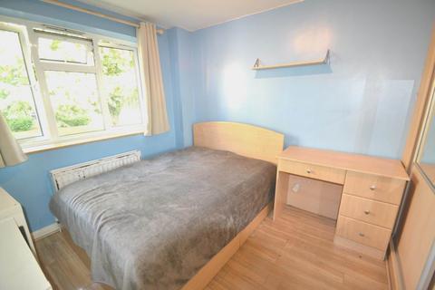 Flat share to rent, Thornhill House, London