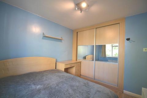 Flat share to rent, Thornhill House, London