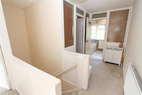 91 Denmark Gardens, Carshalton, SM5 2JN