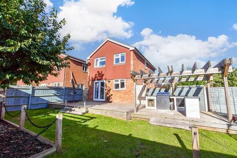 3 bedroom detached house for sale, Brookfield Avenue, Larkfield, Aylesford, Kent