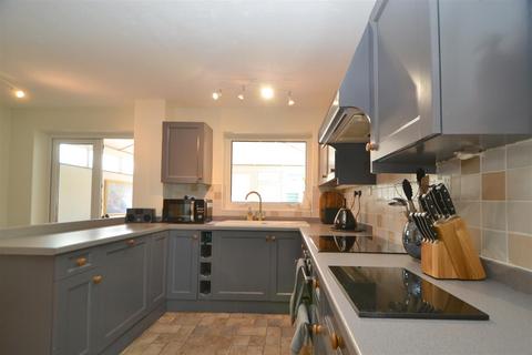 3 bedroom semi-detached house for sale, Brookfarm Drive, Malvern