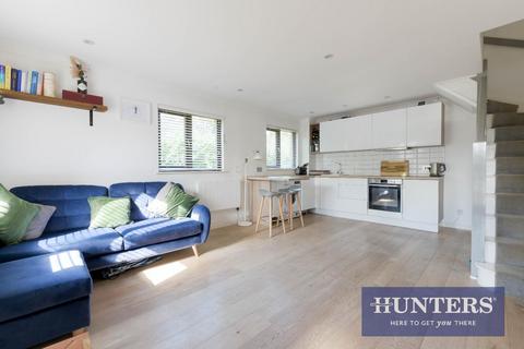 1 bedroom end of terrace house for sale, Camberley Close, Cheam