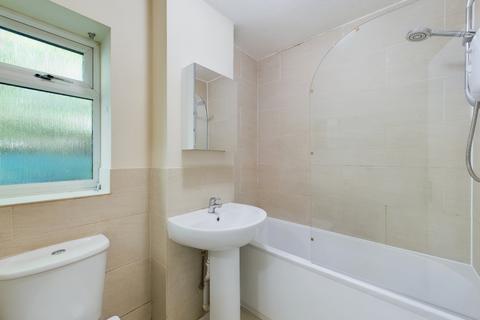 2 bedroom flat to rent, The Pentlands, High Wycombe, Buckinghamshire