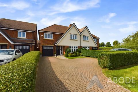 4 bedroom semi-detached house for sale, Postern Road, Burton-On-Trent DE13