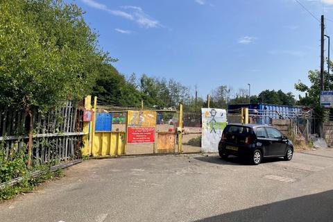 Storage to rent, Site at Swift Lane, Bagshot, GU19 5FH