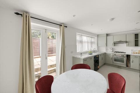 53 Montague Road, London, W7 3PG
