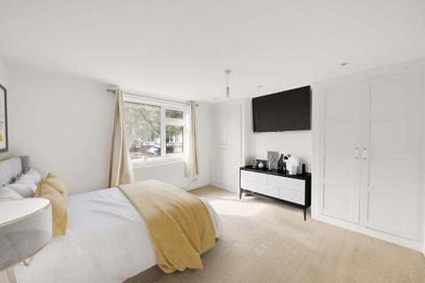 53 Montague Road, London, W7 3PG