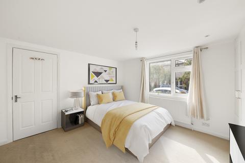 53 Montague Road, London, W7 3PG