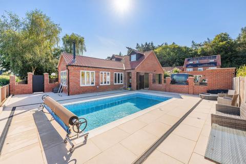 4 bedroom detached house for sale, Hall Lane, Felthorpe