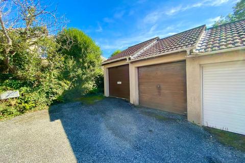 2 bedroom terraced house for sale, Daveys Close, Falmouth TR11