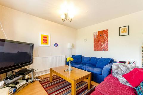 3 bedroom flat to rent, Ericcson Close, Putney, London, SW18