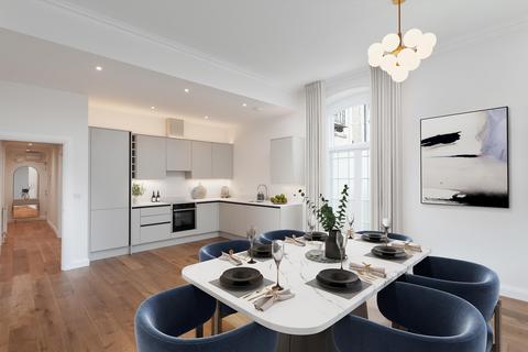 2 bedroom flat for sale, Apartment 4, Queen Anne House, Charlotte Street, Bath, Somerset, BA1