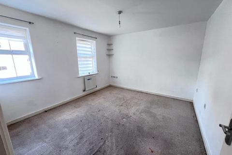117 Piper Way, Ilford, IG1 4FE