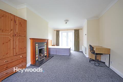 3 bedroom semi-detached house for sale, Westlands Avenue, Newcastle-under-Lyme