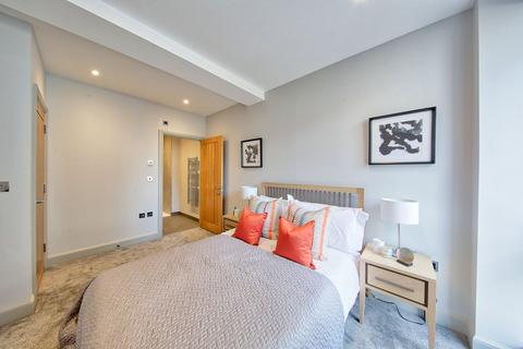 3 bedroom terraced house for sale, Old Bakery Mews, Hampton Wick, Kingston upon Thames, KT1