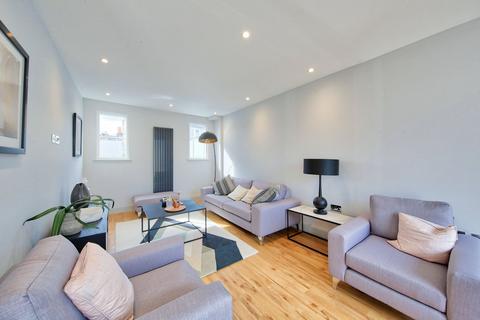 3 bedroom terraced house for sale, Old Bakery Mews, Hampton Wick, Kingston upon Thames, KT1