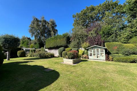 2 bedroom bungalow for sale, Norwich Way, Grantham, NG31