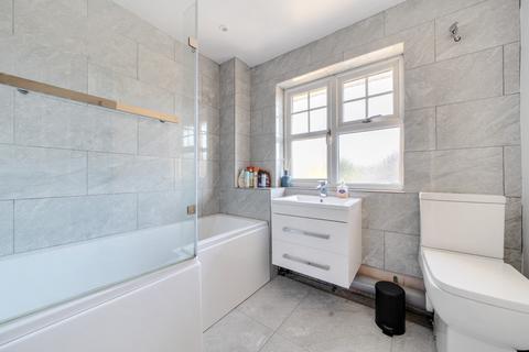 12 Royal Road, Dartford, DA2 7RD