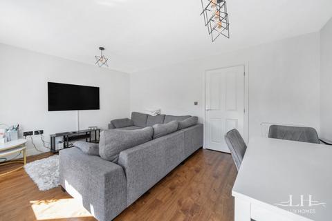 4 bedroom semi-detached house for sale, Mellowes Road, Hornchurch