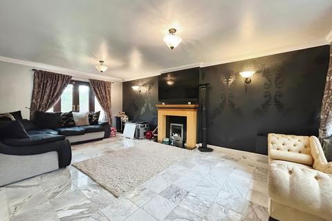 5 bedroom detached house for sale, Nicholas Way, Corringham