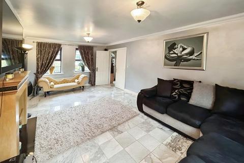 5 bedroom detached house for sale, Nicholas Way, Corringham