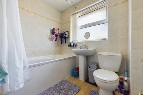 14 Willowcroft Close, Matson, Gloucester, GL4 6NZ