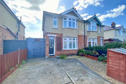 2 bedroom semi-detached house for sale, Lancaster Road, Southampton SO16