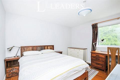 44 River Park Gardens, Bromley, BR2 0BH