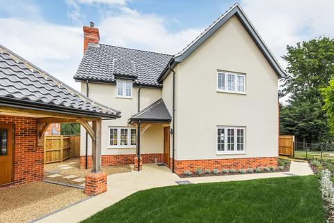 4 bedroom detached house for sale, Attractive New Home in Mattishall