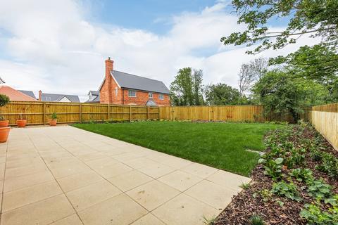 4 bedroom detached house for sale, Attractive New Home in Mattishall