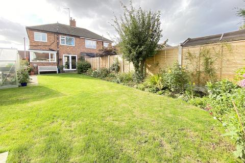 3 bedroom semi-detached house for sale, Crossways Drive, Harrogate