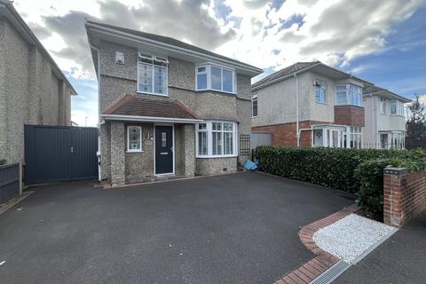 3 bedroom detached house for sale, Victoria Park Road, Ensbury Park