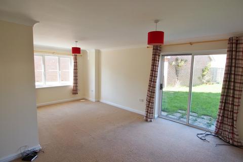 3 bedroom detached house to rent, Crocus Street, Wymondham NR18