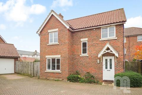 3 bedroom detached house to rent, Crocus Street, Wymondham NR18