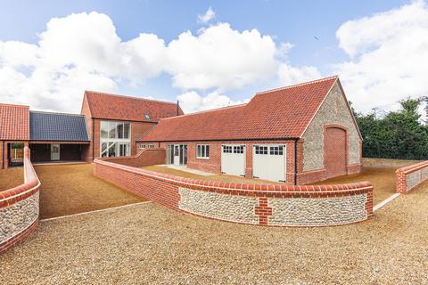 3 bedroom semi-detached bungalow for sale, Quintessential North Norfolk Village