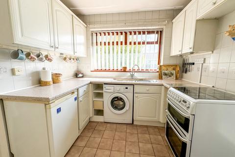 2 bedroom semi-detached bungalow for sale, Keswick Avenue, Hullbridge