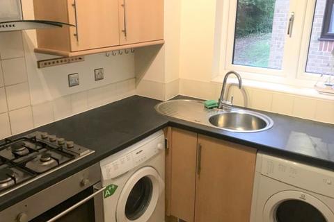 1 bedroom flat to rent, Steeple Close, Rochford