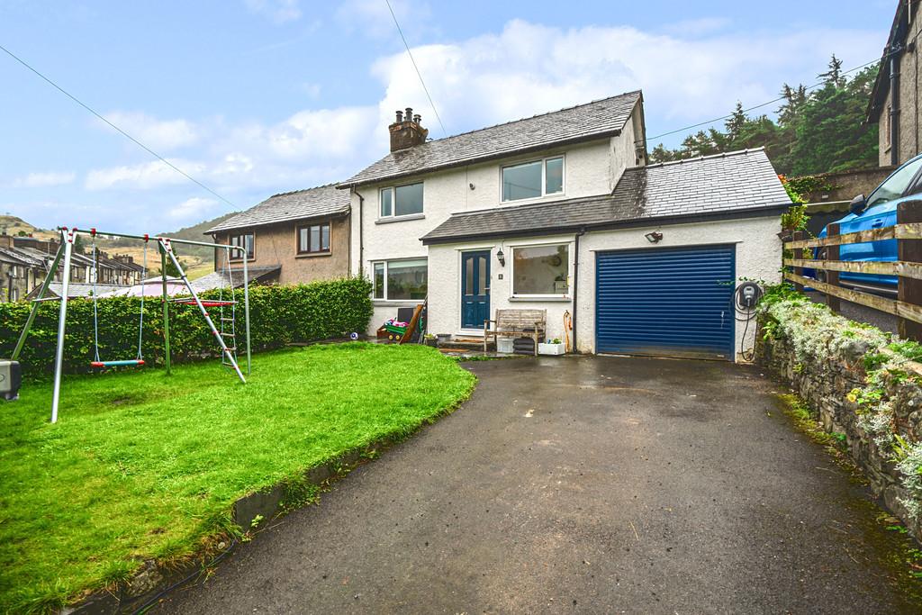 Front Garden and Driveway