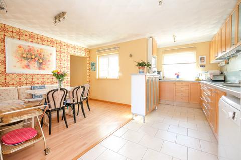 3 bedroom semi-detached bungalow for sale, East Drive, Orpington