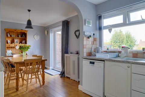 38 Beech Grove, Haverhill, CB9 9JA