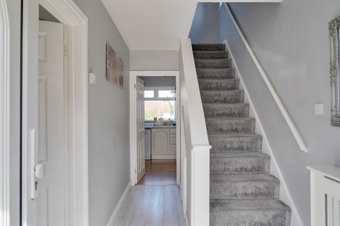 38 Beech Grove, Haverhill, CB9 9JA