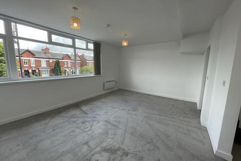 2 bedroom maisonette to rent, Woodford Road, Bramhall