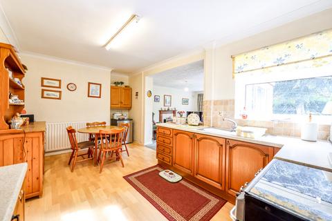 3 bedroom detached house for sale, Main Street, Whittington