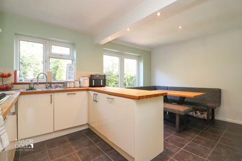 4 bedroom detached house for sale, Cheviot, Wilnecote