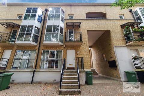 undefined, Princes Court, London SE16