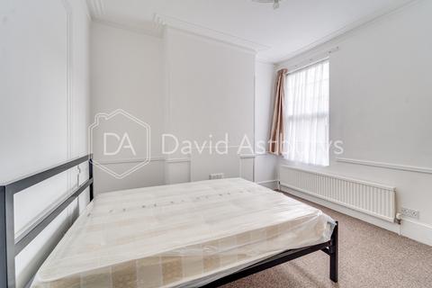 4 bedroom terraced house to rent, Alfoxton Avenue, Turnpike Lane, London