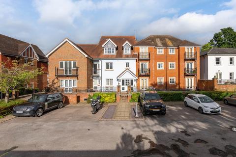 2 bedroom apartment for sale, Horsham Road, Dorking