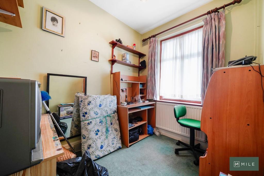 90 North Acton Road - tln U5j K9by Efz Qq9 RXa Q